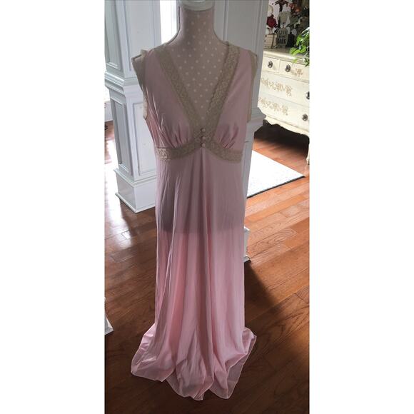 Vintage Vanity Fair Pink Full Length Nightgown Women’s 36 🇺🇸 USA - Picture 1 of 9